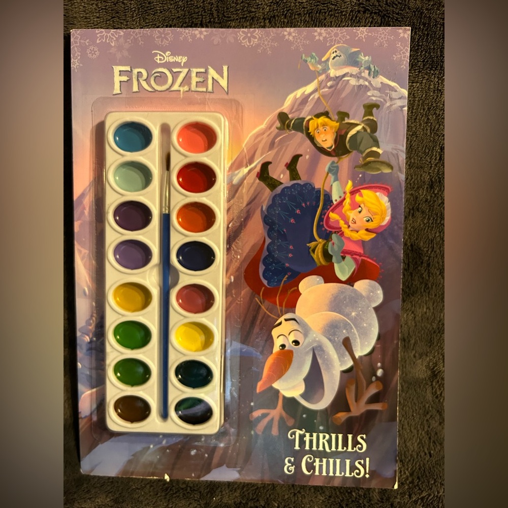 Frozen, thrills and chills painting book